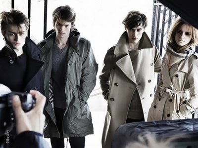 Burberry makingof 1 Burberry Emma Watson : Making of Pub Hiver 2009 2010