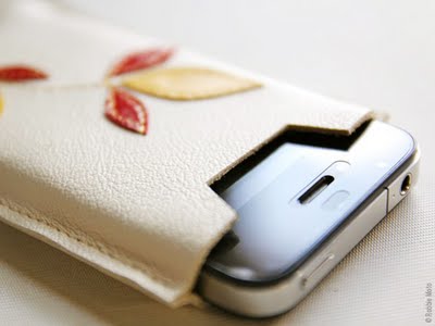 Robbie Moto iPhone 1 Protections Fleuries pour iPhone par Robbie Moto