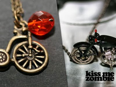 kissmezombie colliers necklace 2 KissMeZombie : Pendentifs Joliment Vintage