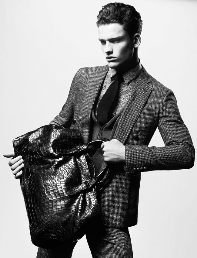 giorgio-armani-ad-fw-hiver-2012-2013-4 giorgio armani ad fw hiver 2012 2013 4 Giorgio Armani Hiver 2012 2013 : Une Campagne Rétro et Sophistiquée