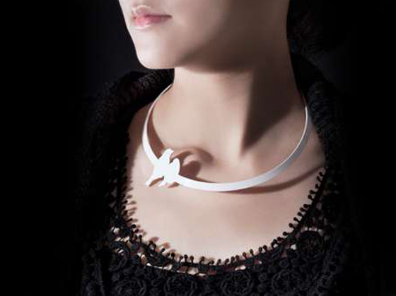 Haoshi-Design-Silhouette-Necklaces-2 Haoshi Design Silhouette Necklaces 2 Colliers HaoShi Design : Des Silhouettes Minimalistes et Poétiques