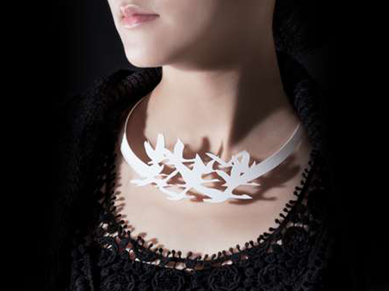 Haoshi-Design-Silhouette-Necklaces-4 Haoshi Design Silhouette Necklaces 4 Colliers HaoShi Design : Des Silhouettes Minimalistes et Poétiques