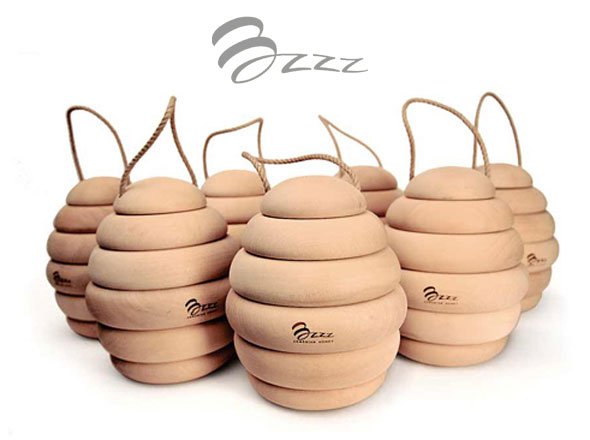 2-Packaging-Bzzz-Honey-Backbone-Studio 2 Packaging Bzzz Honey Backbone Studio Bzzz Honey par Backbone Studio : Pots de Miel en Ruches