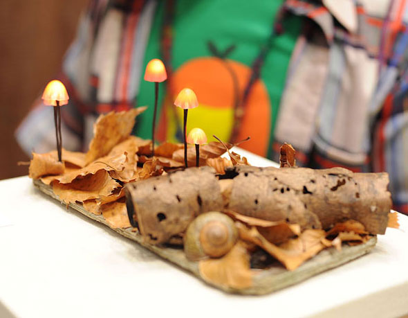 Lampes LED par Yukio Takano : Petits Champignons sur Bois 11 Lampe Champignon LED Mushroo Yukio Takano Lampes LED par Yukio Takano : Petits Champignons sur Bois