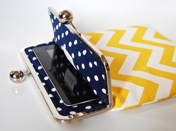 angelakay-designs-clutch-sac-ipad-1