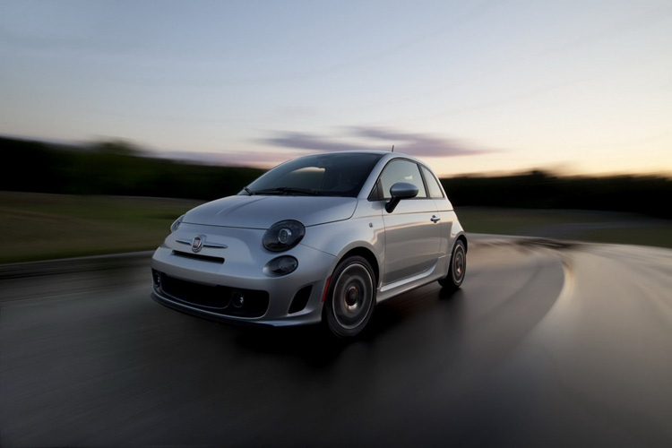 2013-Fiat-500-USA-Turbo-Dr-Dre-3 Fiat 500 Turbo 135 Ch MultiAir avec Sono Beats by Dr. Dre