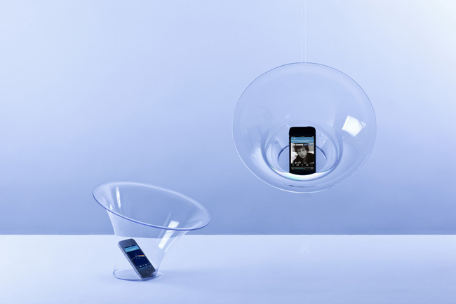 4-Volume-iPhone-Paul-Cocksedge Volume iPhone par Paul Cocksedge : Amplificateur Naturel Transparent