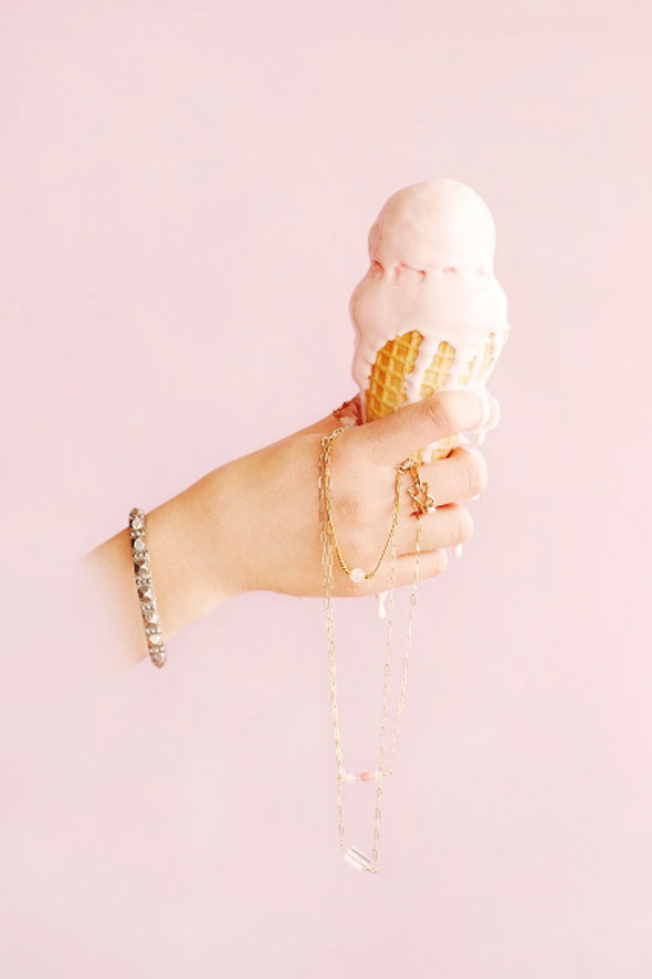 2-Benah-Be-Mine-Bijoux-Campagne Bijoux Benah Be Mine : Une Campagne Rose Sucré