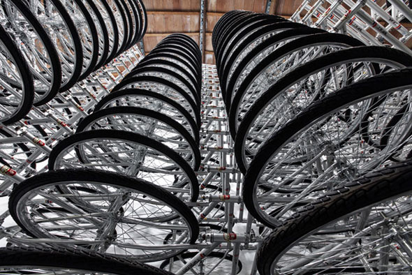 3-stacked-bike-velos-weiwei Stacked par Ai Weiwei : 760 Vélos pour Installation Artstique