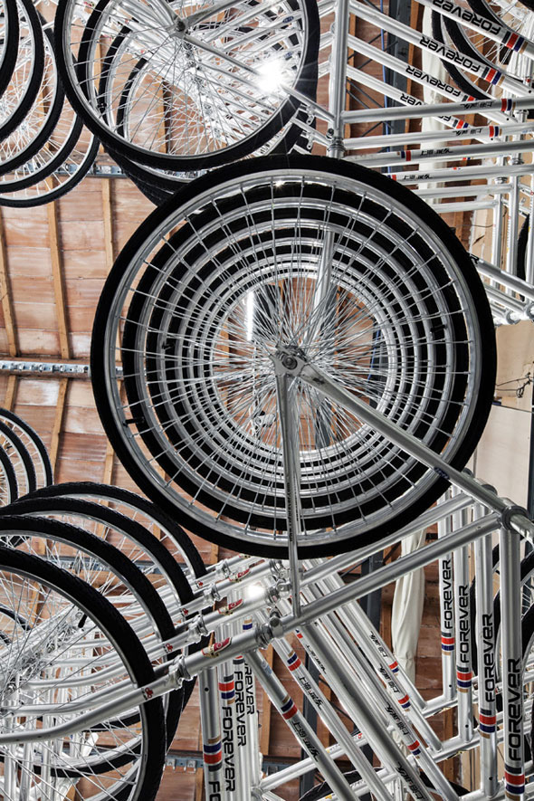 4-stacked-bike-velos-weiwei Stacked par Ai Weiwei : 760 Vélos pour Installation Artstique