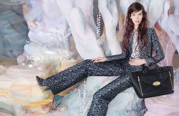 6-Mulberry-SS-Ete-Pub-Ad-2013 Campagne Mulberry Printemps Ete 2013 par Tim Walker