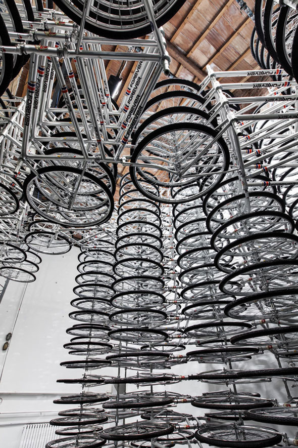 6-stacked-bike-velos-weiwei Stacked par Ai Weiwei : 760 Vélos pour Installation Artstique