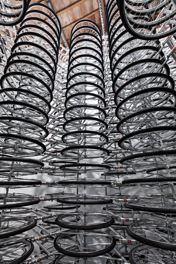 8-stacked-bike-velos-weiwei Stacked par Ai Weiwei : 760 Vélos pour Installation Artstique