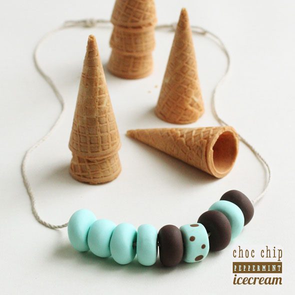 Colliers de Perles par Tasty Circus