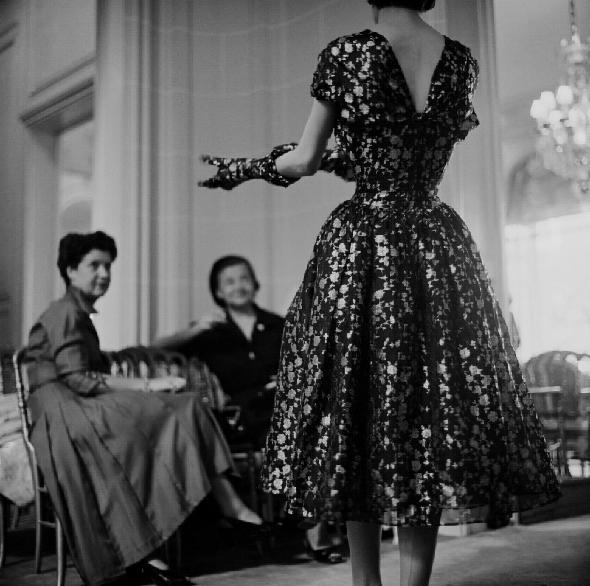 Livre-Dior-Glamour-1952-1962-Mark-Shaw-03