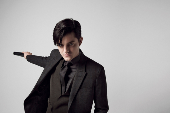 Pub-Ermenegildo-Zegna-FW-Hiver-2014-2015-Sam-Riley-4