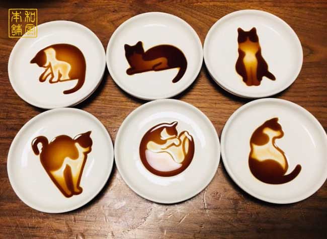 assiettes chats illustrations sauce soja