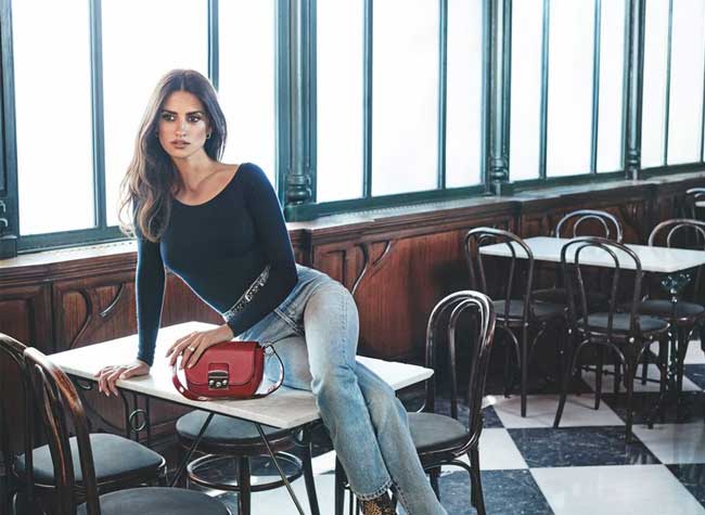 penelope cruz sacs carpisa hiver 2018 2019
