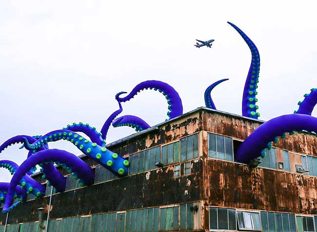 sculpture geantes gonflables filthyluker pedro estrellas