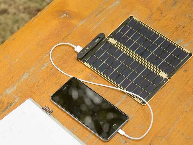 chargeur solaire modulable extra fin plat