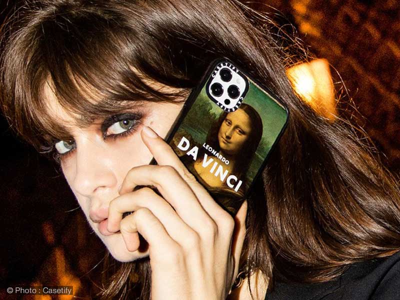 coque smartphones le Louvre Casetify